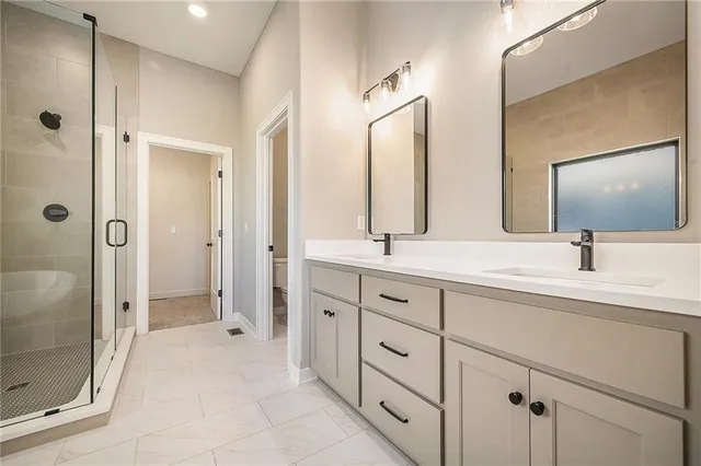 $629,882 | 7602 Northeast 103rd Street, Kansas City, MO 64157