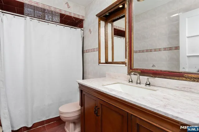 $850,000 | 214 Morris Street, Fairview, NJ 07022