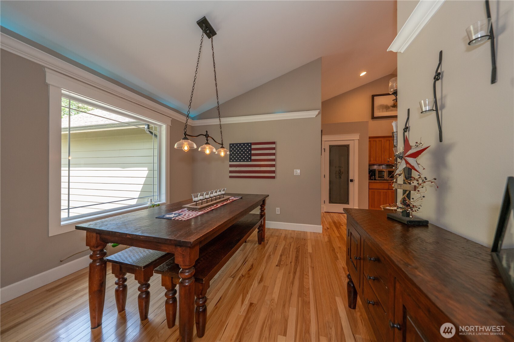 6031 139th Lane Southwest Rochester, WA 98579 - Photo 5 of 40