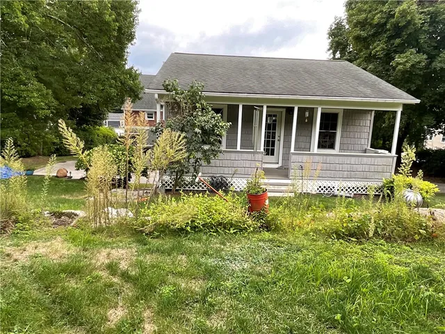 $750,000 | 66 Main Street, Scituate, RI 02831