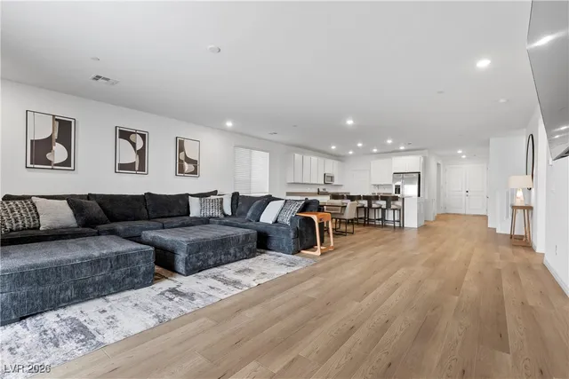 $5,000 | 3508 Liviana Gln Avenue, Henderson, NV 89044