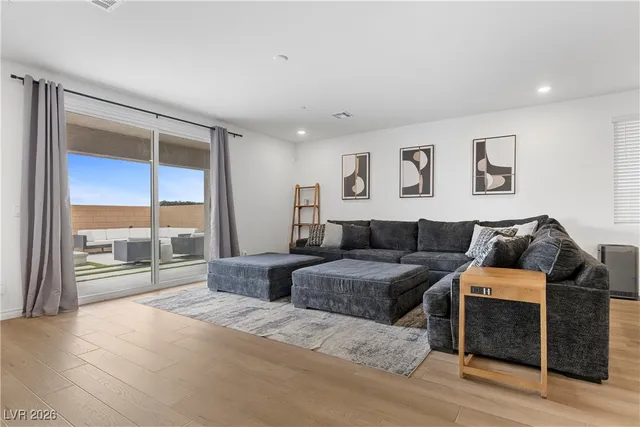 $5,000 | 3508 Liviana Gln Avenue, Henderson, NV 89044