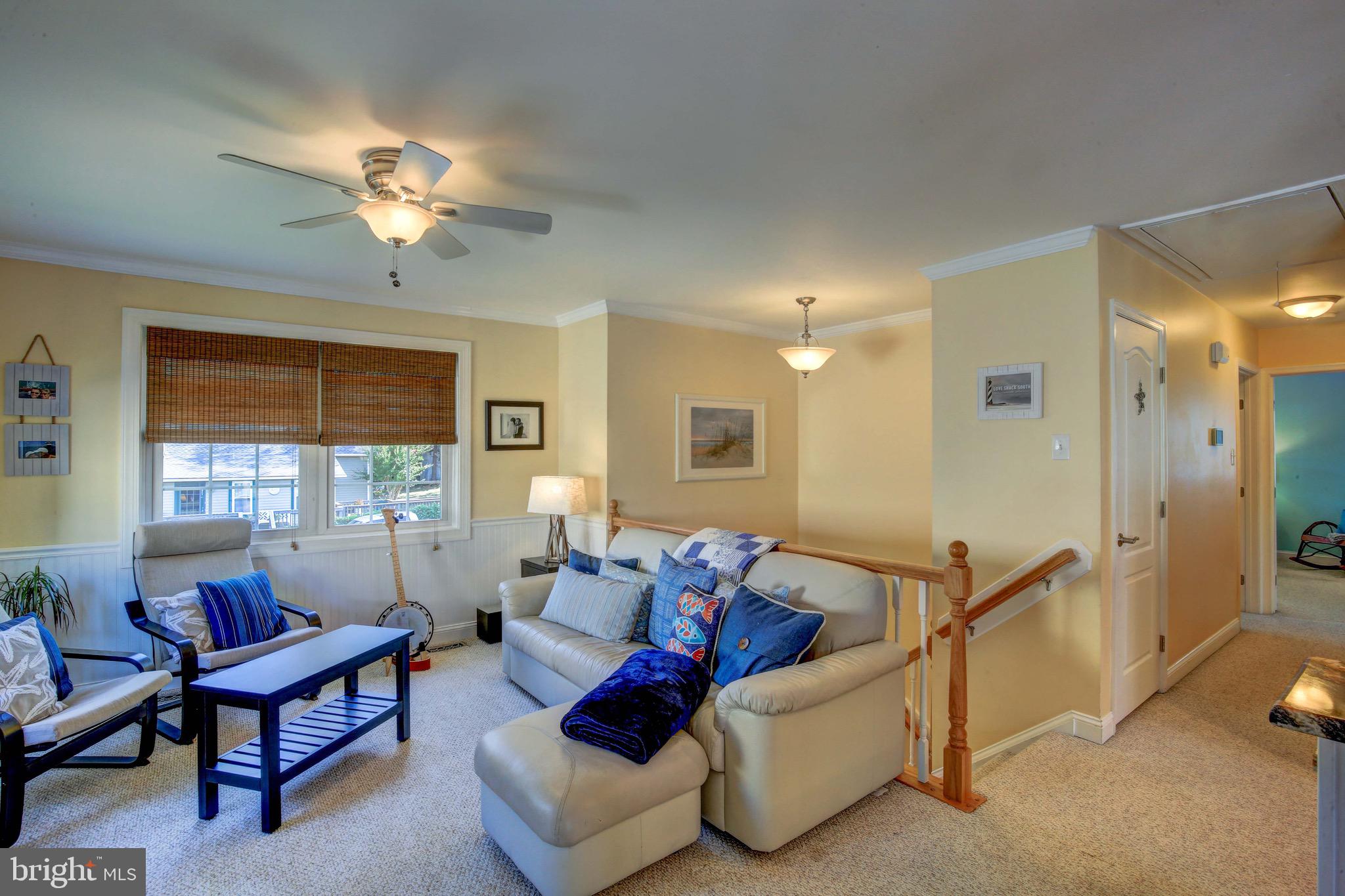 1510 Bishop Road Edgewater, MD 21037 - Photo 11 of 34 Large living room