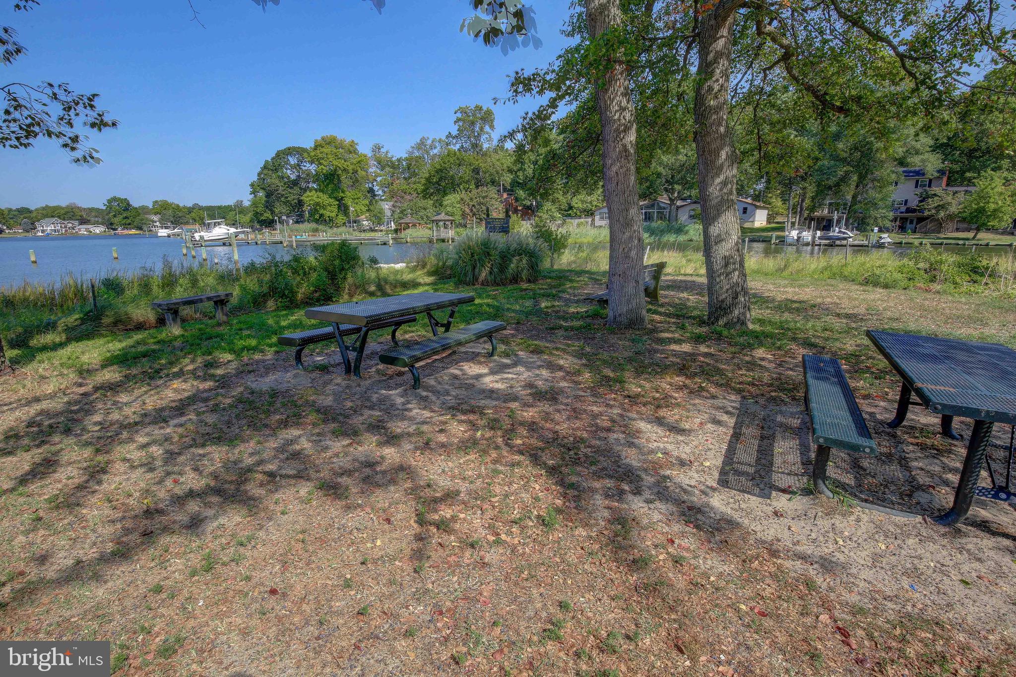 1510 Bishop Road Edgewater, MD 21037 - Photo 30 of 34 Community area - picnic area