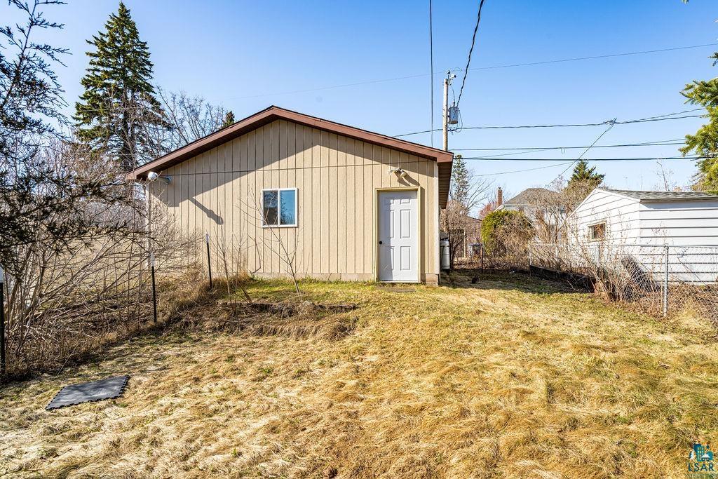 4215 Regent Street Duluth, MN 55804 - Photo 28 of 41