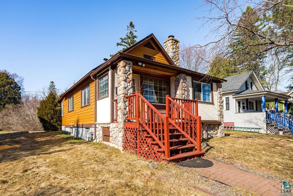 4215 Regent Street Duluth, MN 55804 - Photo 3 of 41