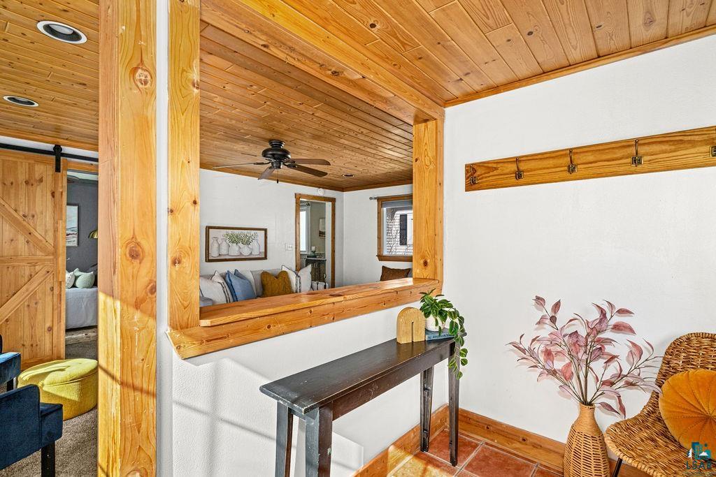 4215 Regent Street Duluth, MN 55804 - Photo 4 of 41