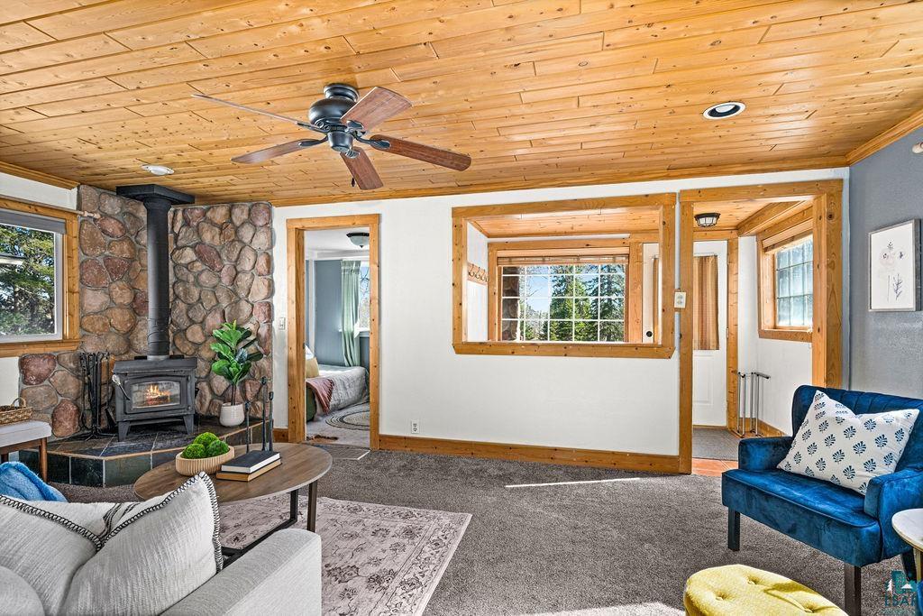 4215 Regent Street Duluth, MN 55804 - Photo 10 of 41