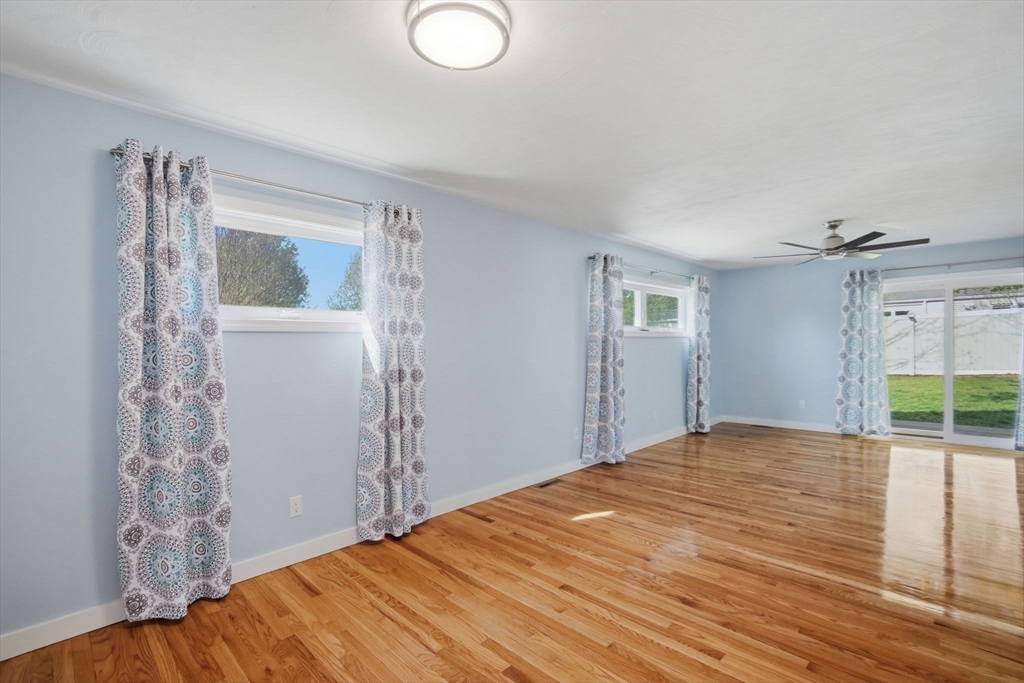 210 Winton Street Springfield, MA 01118 - Photo 16 of 42 Gallery Image 16