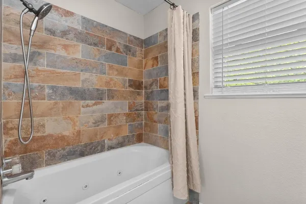 $525,000 | 105 Jena Lane, Lumberton, TX 77657