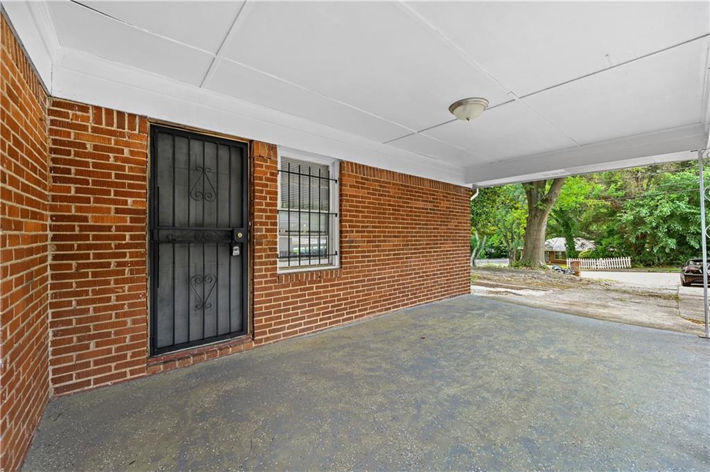 2397 Tilson Road Decatur, GA 30032 - Photo 4 of 33