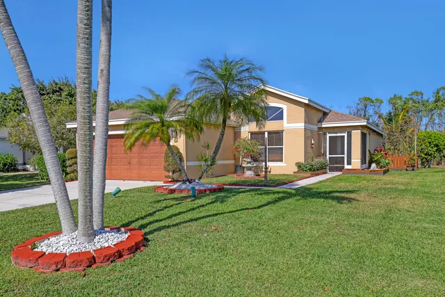 $3,500 | 6817 Barnwell Drive, Boynton Beach, FL 33437