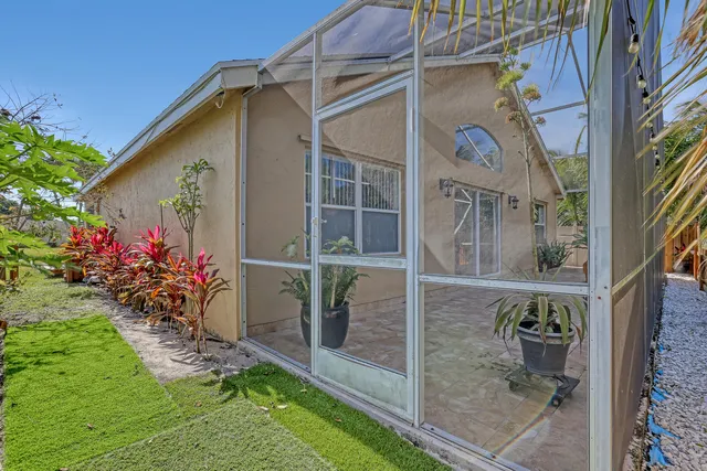 $3,500 | 6817 Barnwell Drive, Boynton Beach, FL 33437