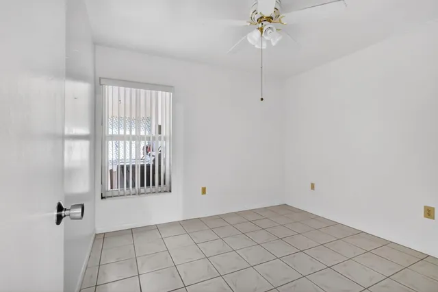 $2,500 | 5750 South 38th Street, Unit 1, Greenacres, FL 33463