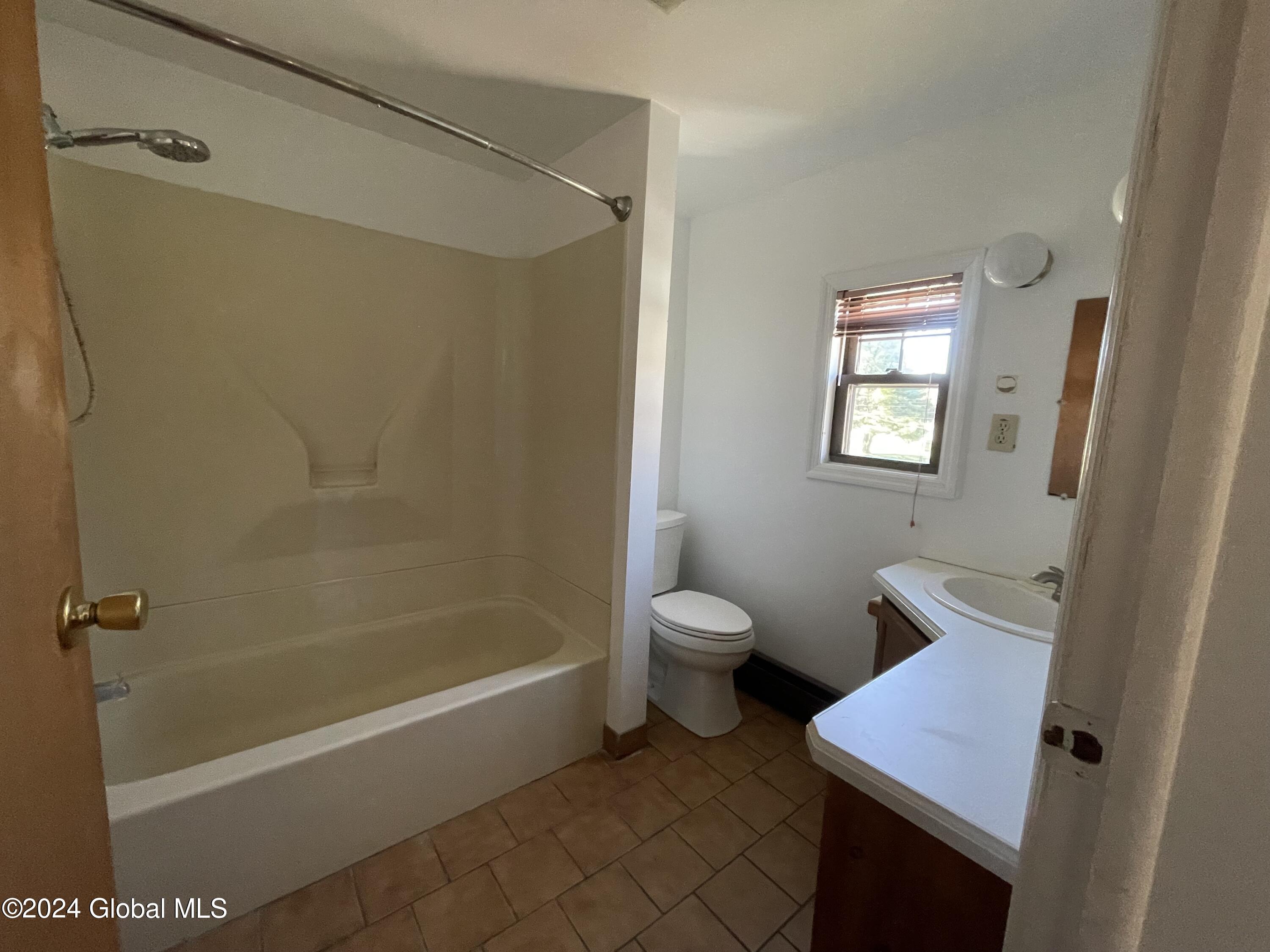 524 Maple Avenue, Unit 1 Saratoga Springs, NY 12866 - Photo 6 of 7 IMG_9566