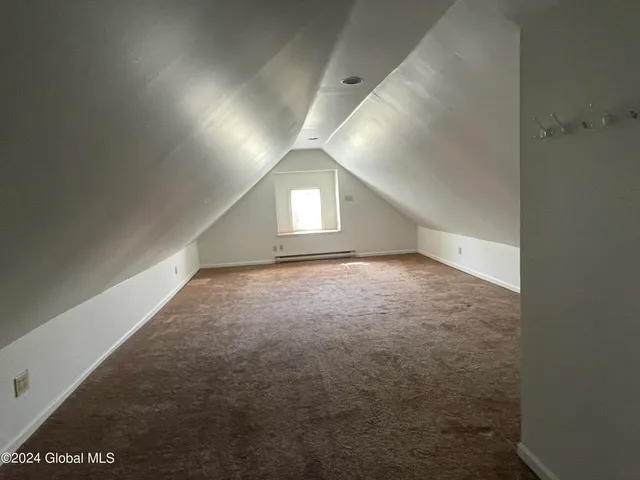 $1,100 | 524 Maple Avenue, Unit 1, Saratoga Springs, NY 12866