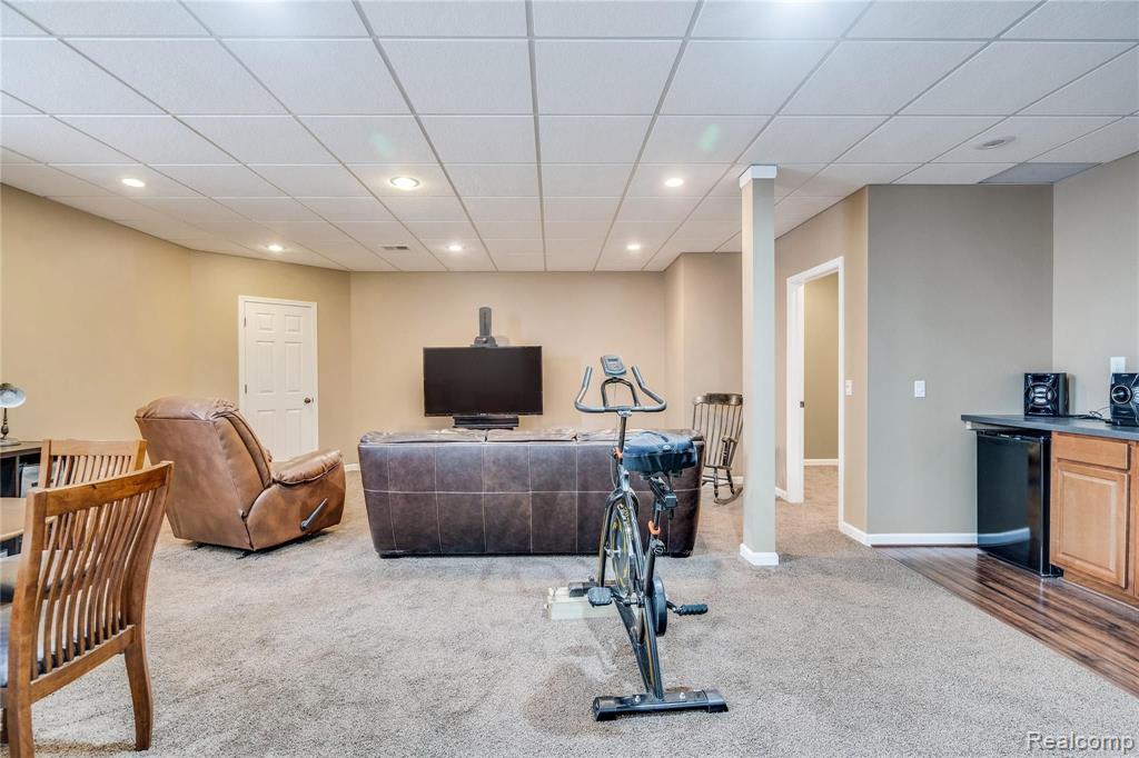 758 East Bluff Court Rochester Hills, MI 48306 - Photo 21 of 28