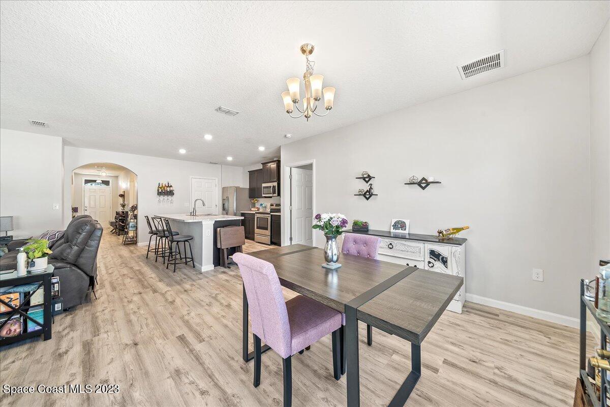 4480 Pagosa Springs Circle Melbourne, FL 32901 - Photo 11 of 41 Dining room