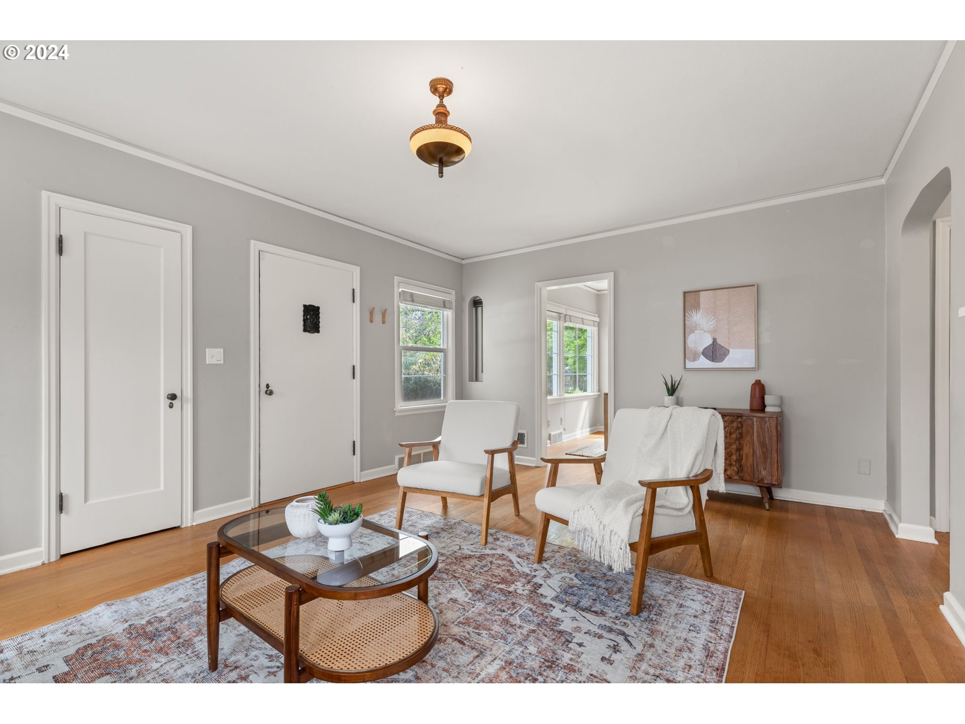 2212 Southwest Taylors Ferry Road Portland, OR 97219 - Photo 5 of 43 Gallery Image 5