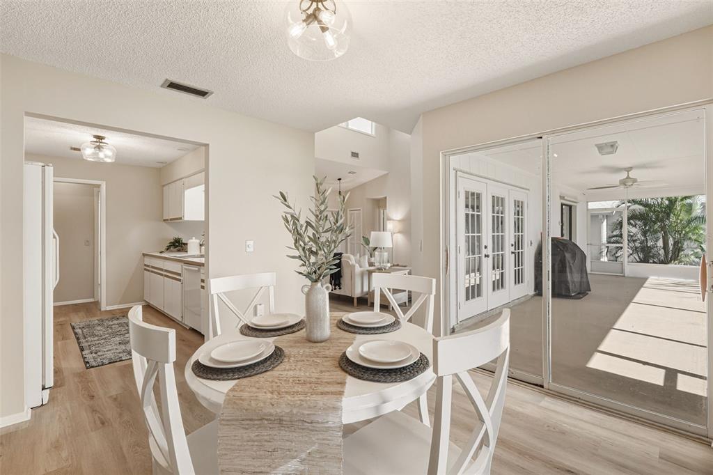 3308 Meadow Run Circle Venice, FL 34293 - Photo 23 of 79