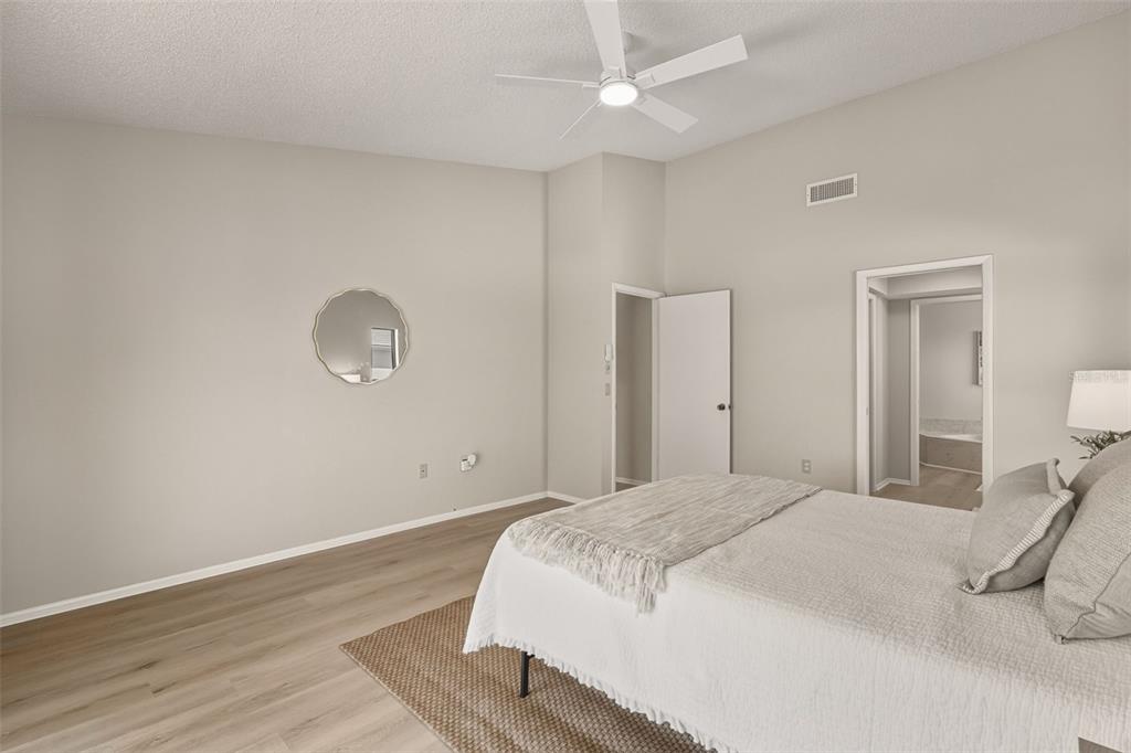 3308 Meadow Run Circle Venice, FL 34293 - Photo 31 of 79