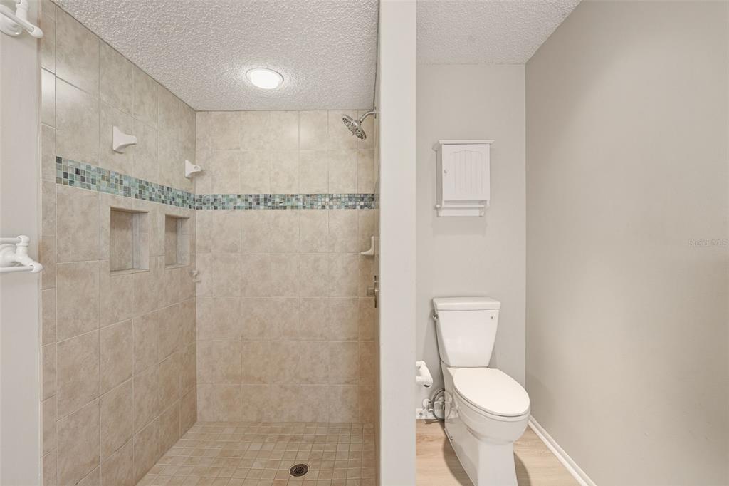 3308 Meadow Run Circle Venice, FL 34293 - Photo 39 of 79