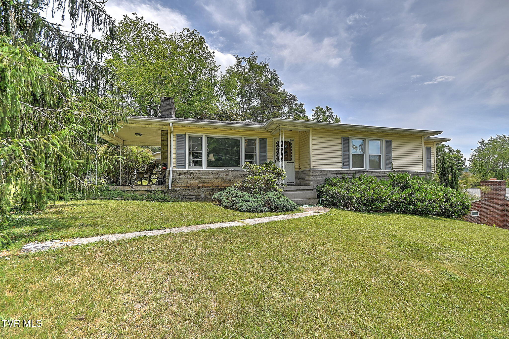 400 Randolph Street Bristol, VA 24201 - Photo 33 of 34 2-web-or-mls-400 Randolph DB-3