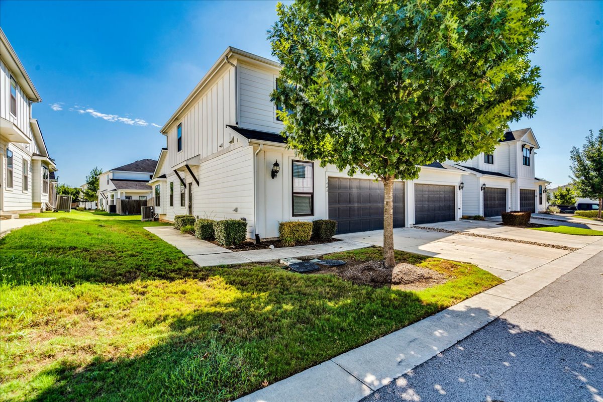 144 Threshing Road, Unit A Buda, TX 78610 - Photo 4 of 35 Welcome to 144 Threshing #A!