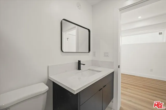 $3,208 | 910 North Hudson Avenue, Unit A, Los Angeles, CA 90038