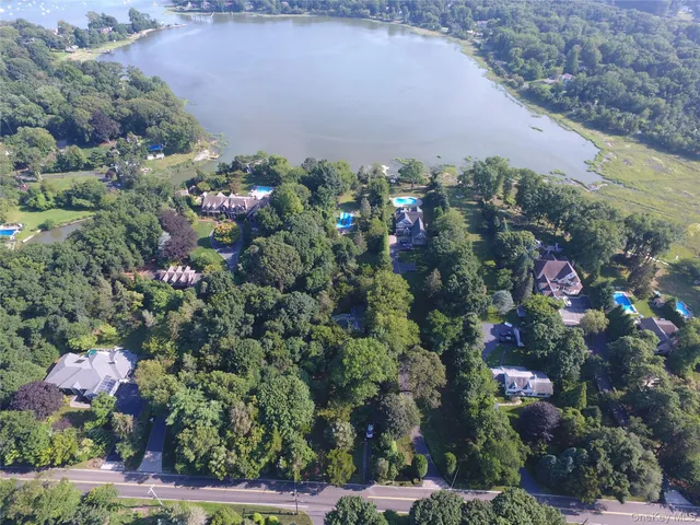 $1,849,900 | 59 Dyke Road, East Setauket, NY 11733