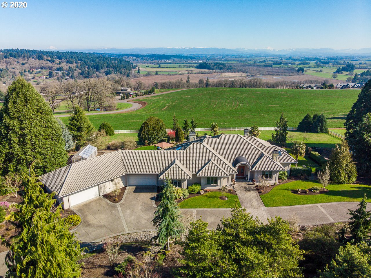 8236 Enchanted Ridge Court Southeast Turner, OR 97392 - Photo 1 of 32 Gallery Image 1
