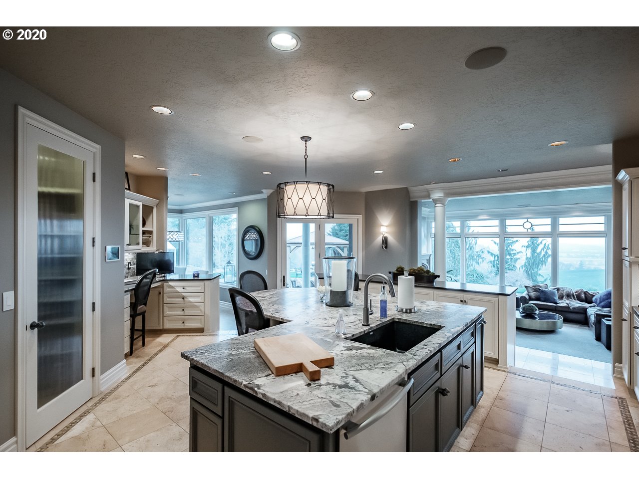 8236 Enchanted Ridge Court Southeast Turner, OR 97392 - Photo 11 of 32 Gallery Image 11