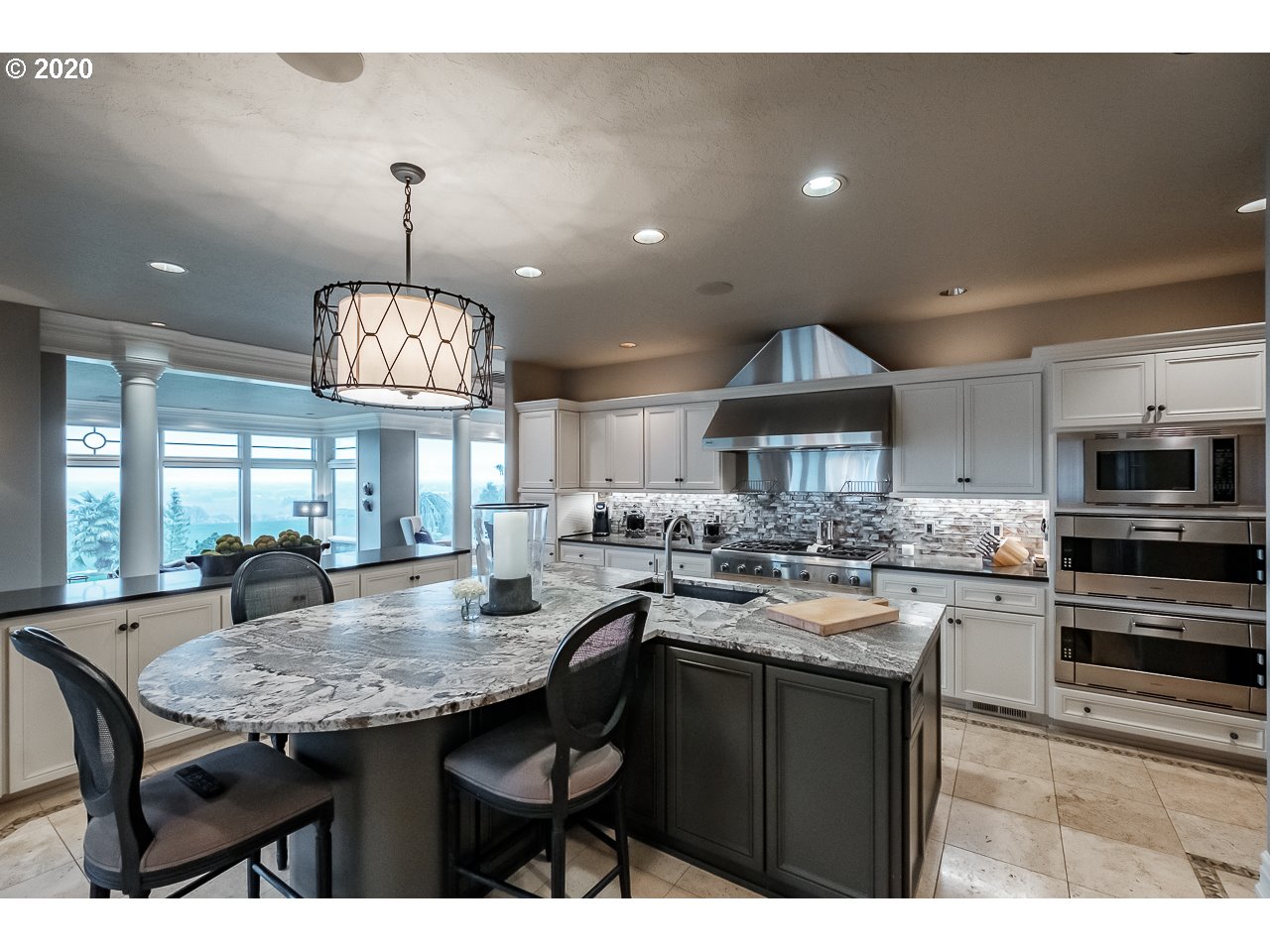 8236 Enchanted Ridge Court Southeast Turner, OR 97392 - Photo 13 of 32 Gallery Image 13