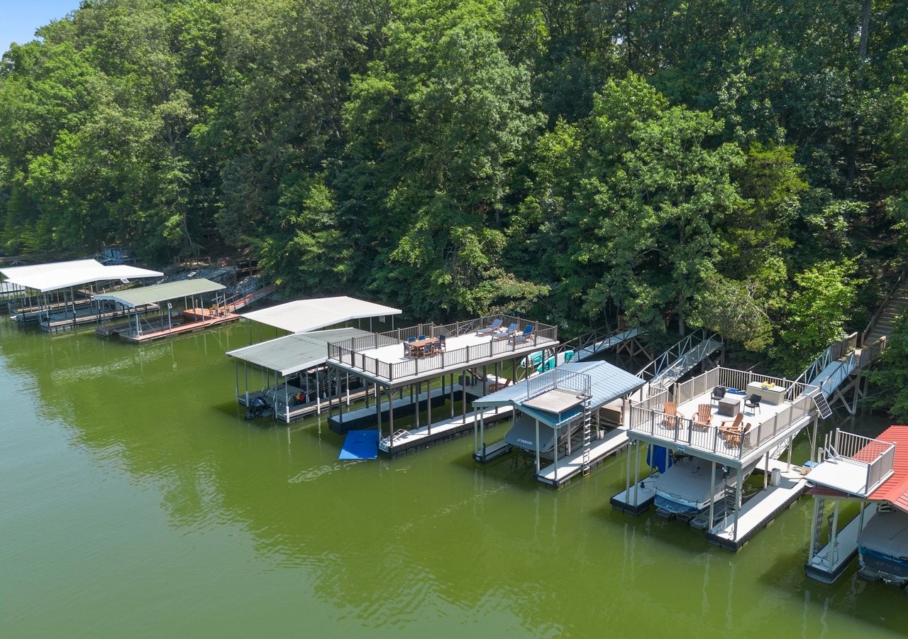 47 Long View Drive Winchester, TN 37398 - Photo 32 of 53 a small swimming pool with some trees in the background