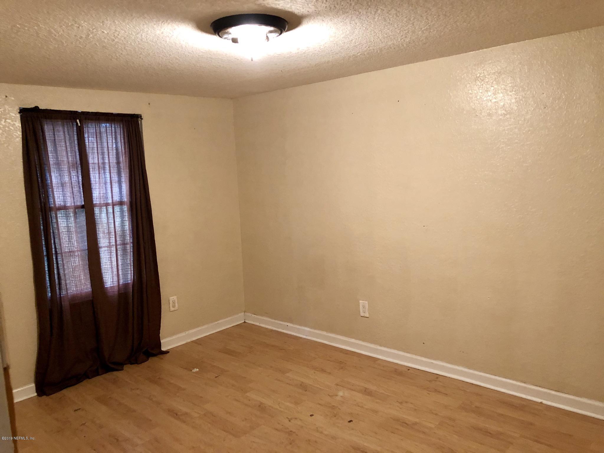 4996 Nathan Hale Road Jacksonville, FL 32221 - Photo 10 of 14 7734F457-AB23-49C6-A054-93C515D3C016