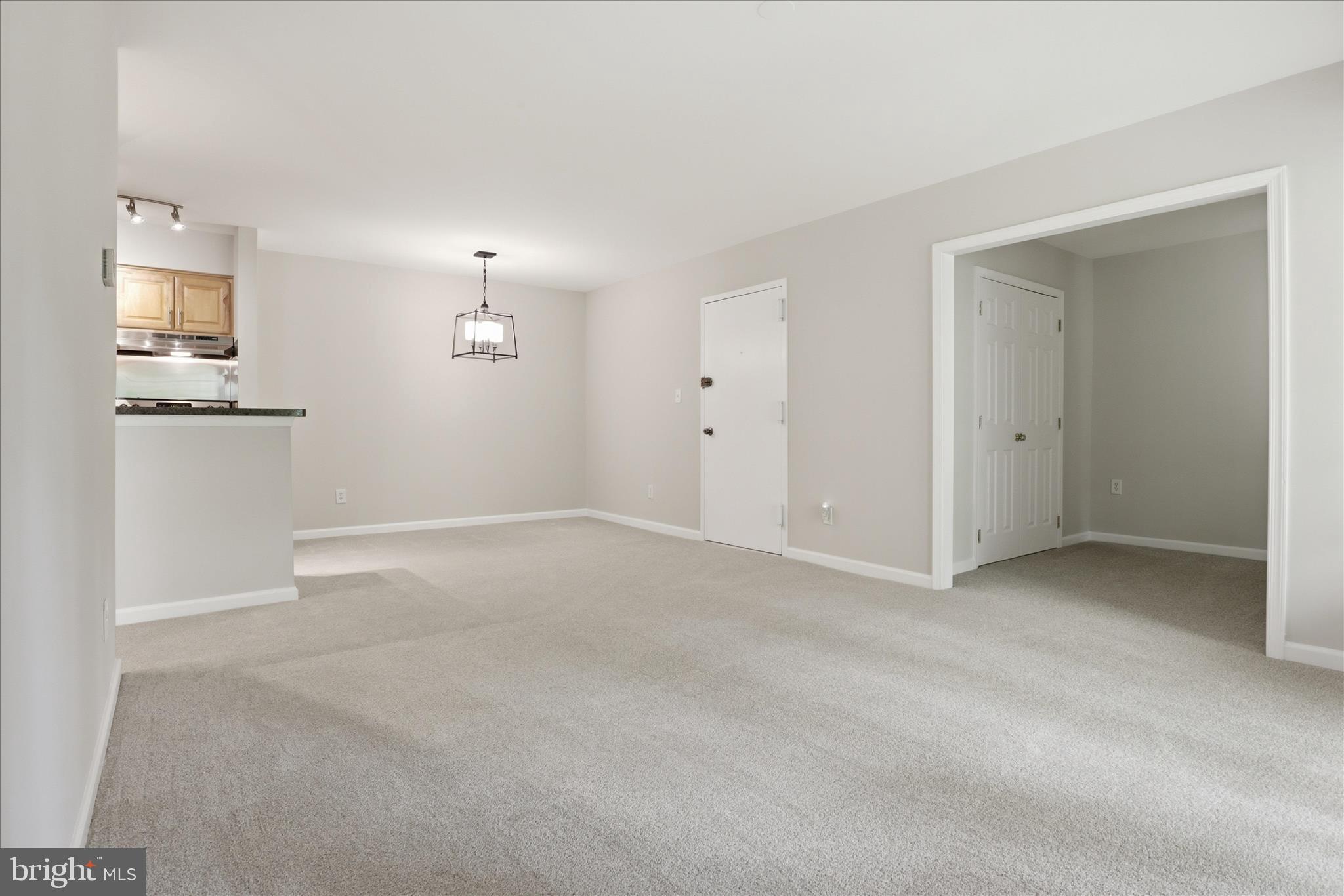8110 Colony Point Road, Unit H Springfield, VA 22152 - Photo 8 of 33
