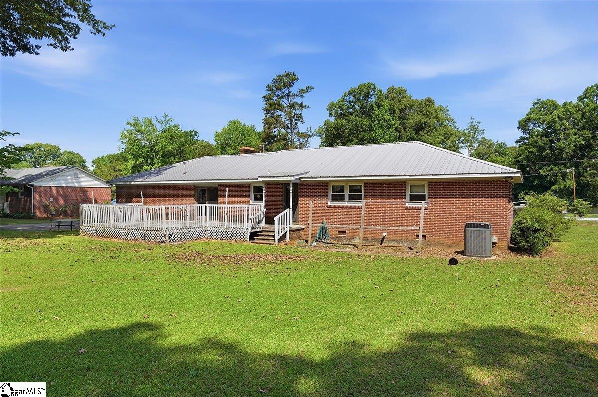 208 State Rd S-30-483 Clinton, SC 29325 - Photo 25 of 28