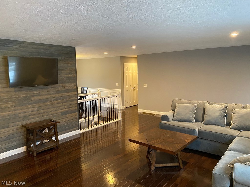 10667 Reed Road Columbia Station, OH 44028 - Photo 6 of 34 Gallery Image 6