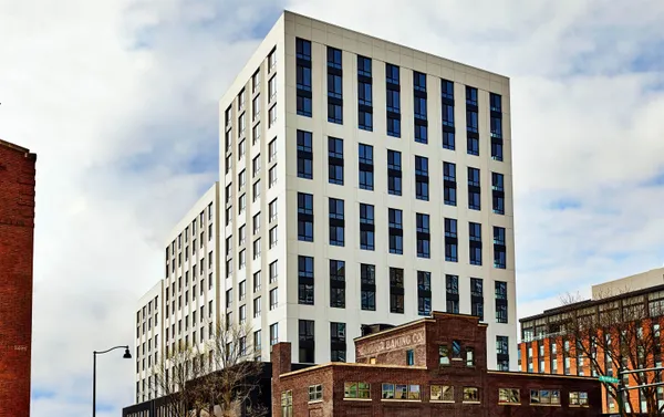 $2,550 | 10 South Paterson Street, Unit 412, Madison, WI 53703