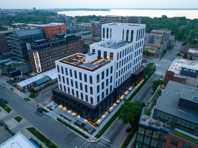 $2,550 | 10 South Paterson Street, Unit 412, Madison, WI 53703