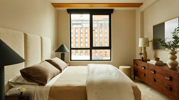 $2,550 | 10 South Paterson Street, Unit 412, Madison, WI 53703