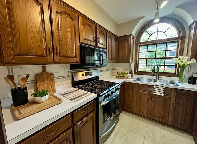 $449,000 | N042 Nepil Avenue, Wheaton, IL 60187