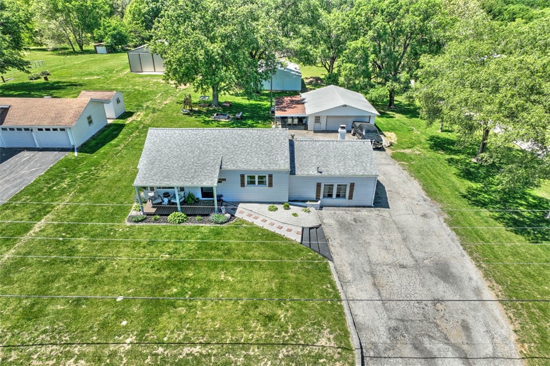 3137 Sandcreek Road Decatur, IL 62521 - Photo 2 of 26