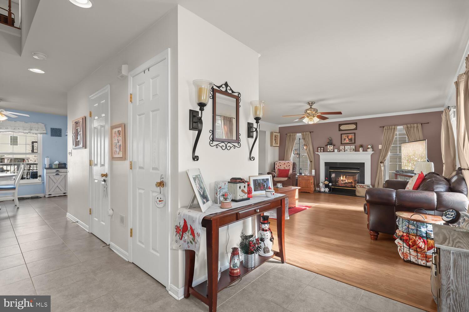 210 Seamaster Road Essex, MD 21221 - Photo 3 of 57 Foyer