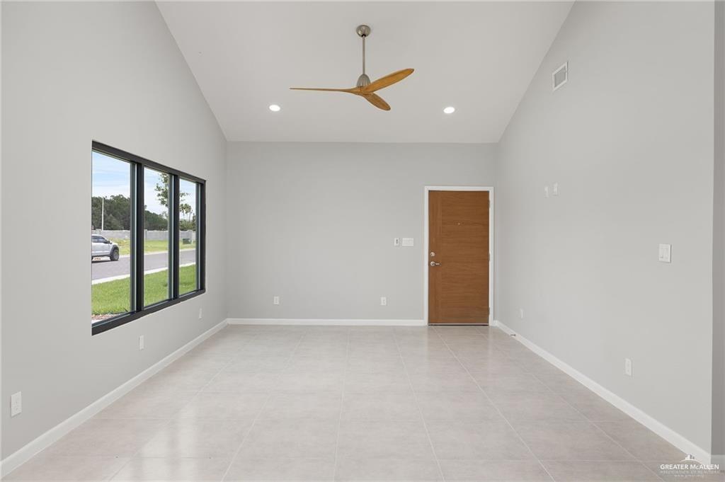 2705 Woodpecker Road, Unit 2 Weslaco, TX 78596 - Photo 3 of 18