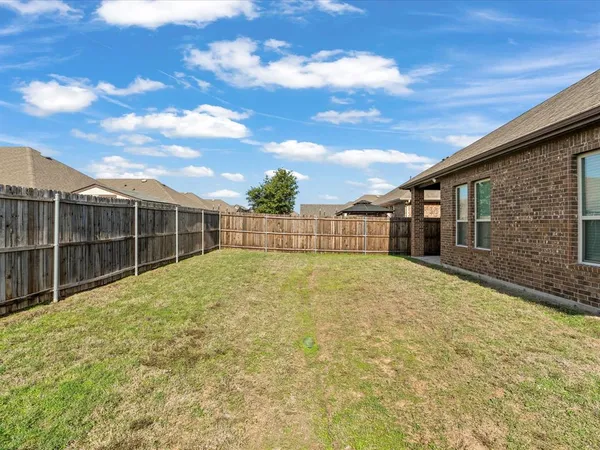 $2,100 | 149 Red Hickory Drive, Royse City, TX 75189