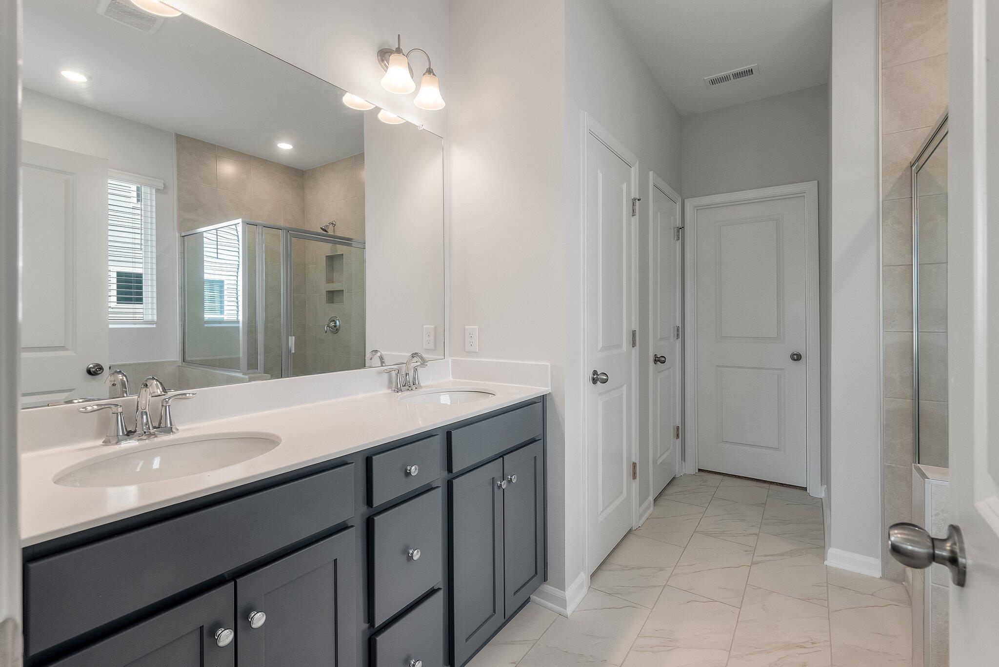 124 Palfrey Drive Ridgeville, SC 29472 - Photo 16 of 23 Primary Bath