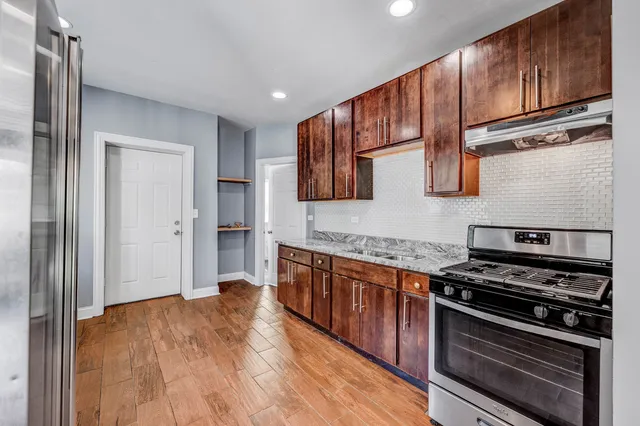 $1,750 | 7025 South Chappel Avenue, Unit 3, Chicago, IL 60649