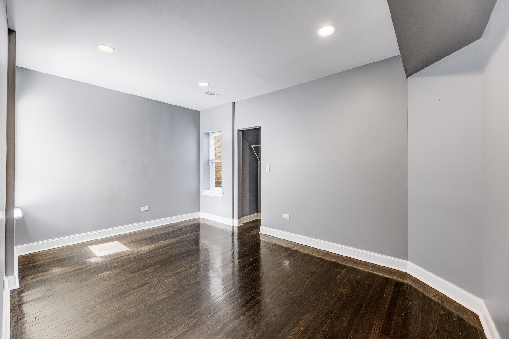 7025 South Chappel Avenue, Unit 3 Chicago, IL 60649 - Photo 9 of 10