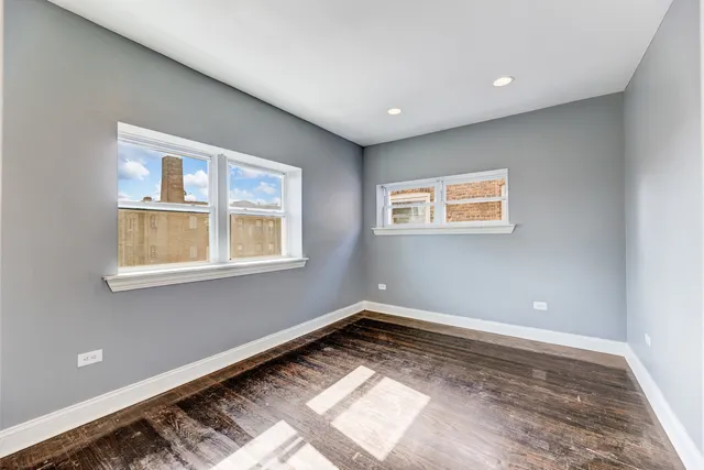 $1,750 | 7025 South Chappel Avenue, Unit 3, Chicago, IL 60649